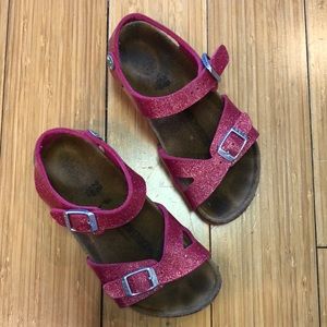 Birkenstock sandals little kid size 10 Euro 28